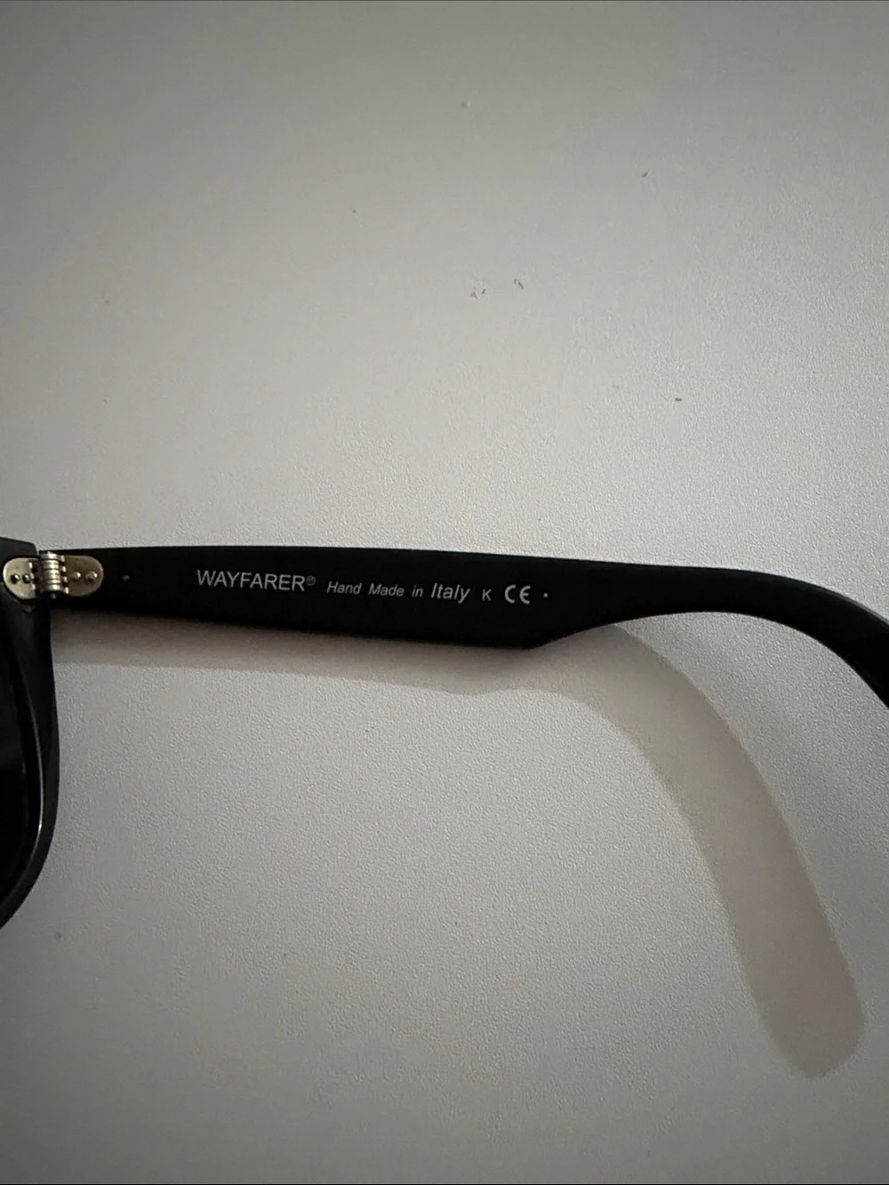 Ray-Ban RB2140 Black Sunglasses with Black Case 54-18-140